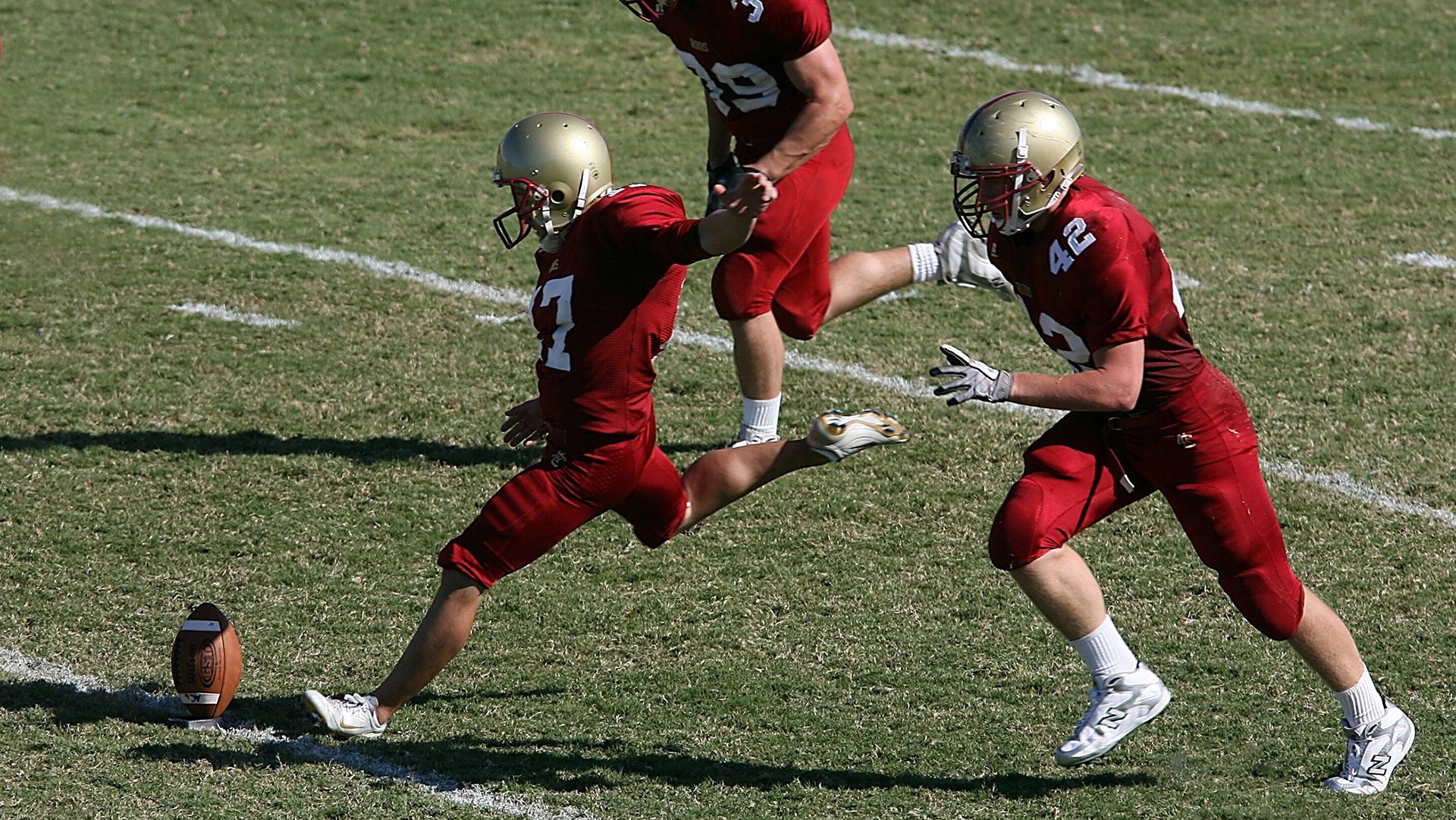 高校学生体育参与度与心理健康关系调研,大学生参与体育运动对身心健康的影响